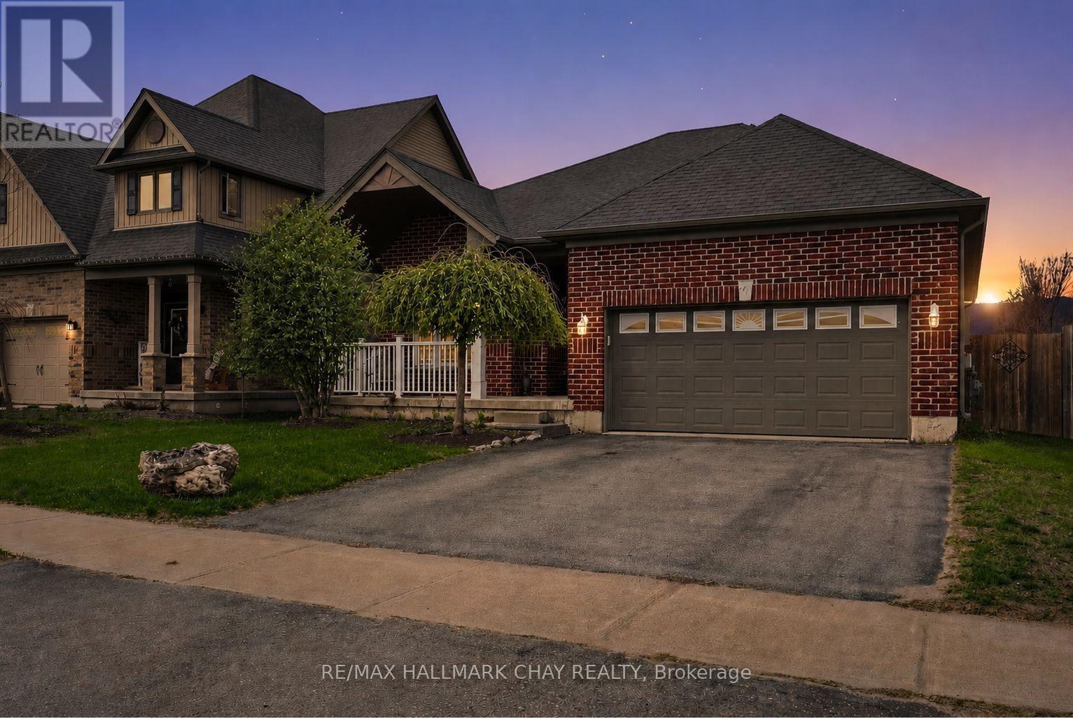 60 BROWNLEY LANE - 2