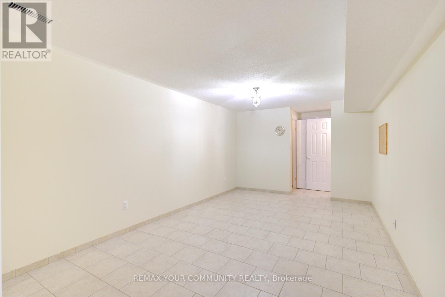 99 LEALINDS ROAD - 44