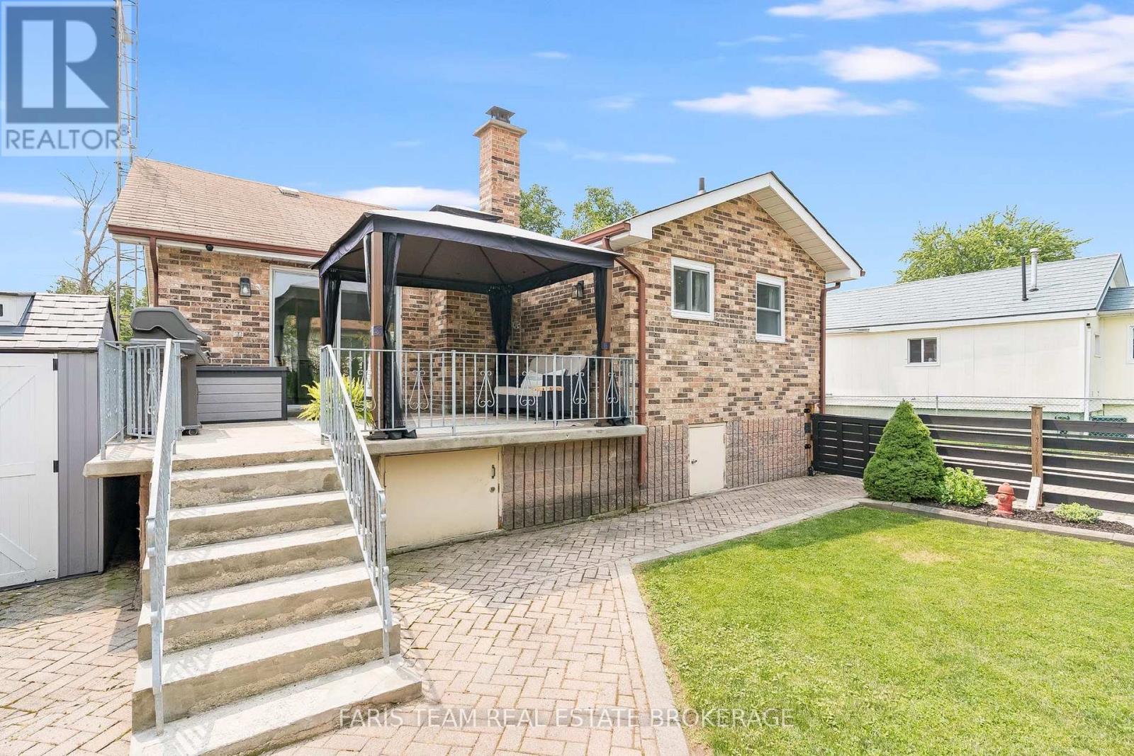 987 ISABELLA STREET - Image 23