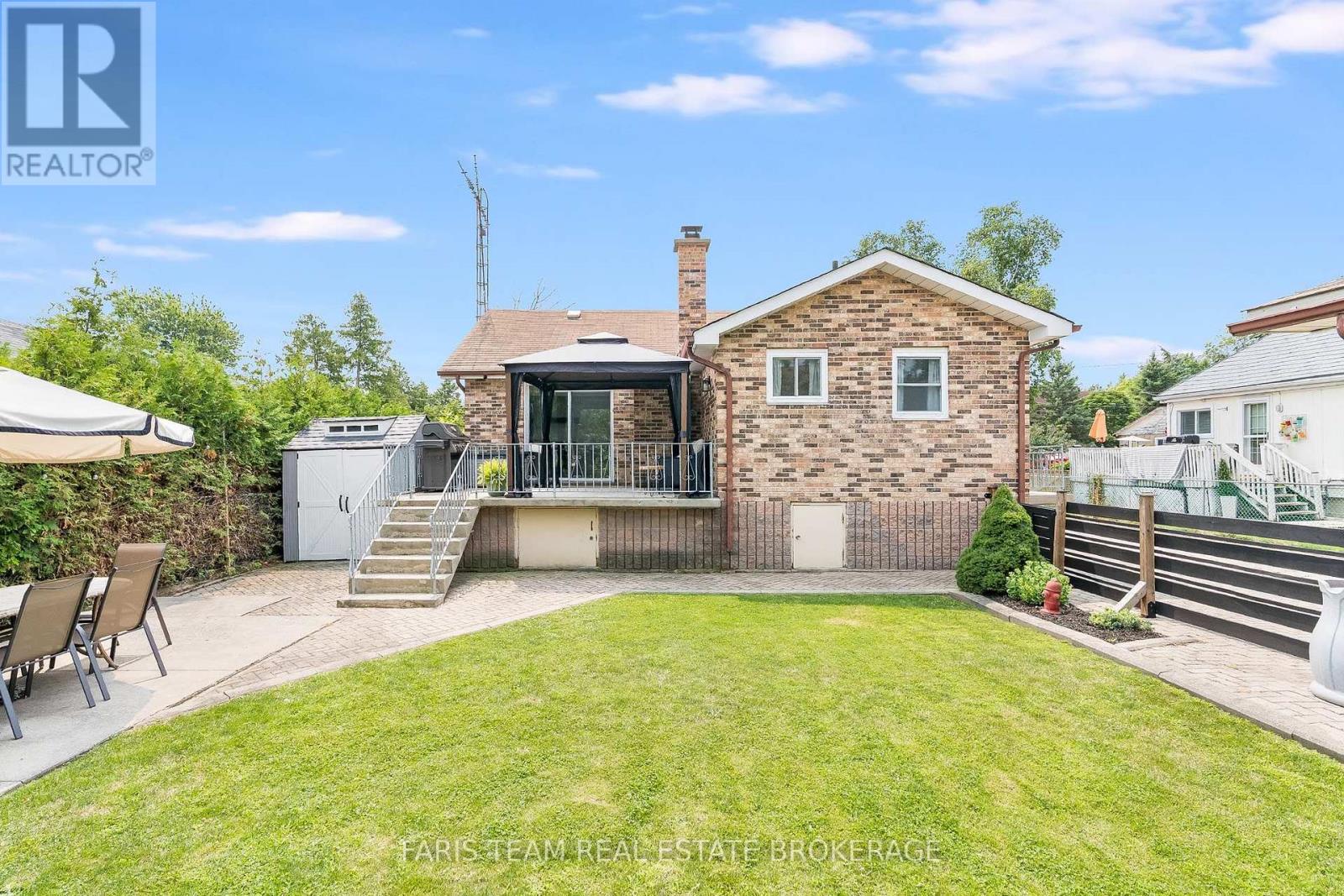 987 ISABELLA STREET - Image 24
