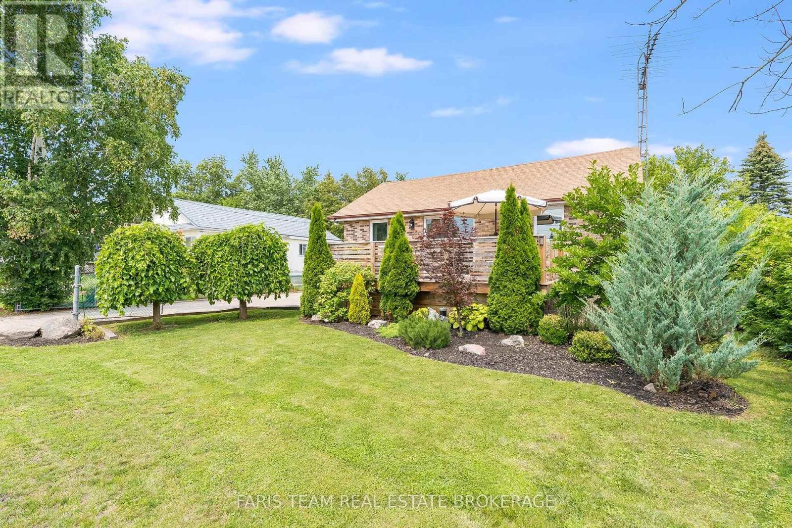 987 ISABELLA STREET - Image 3