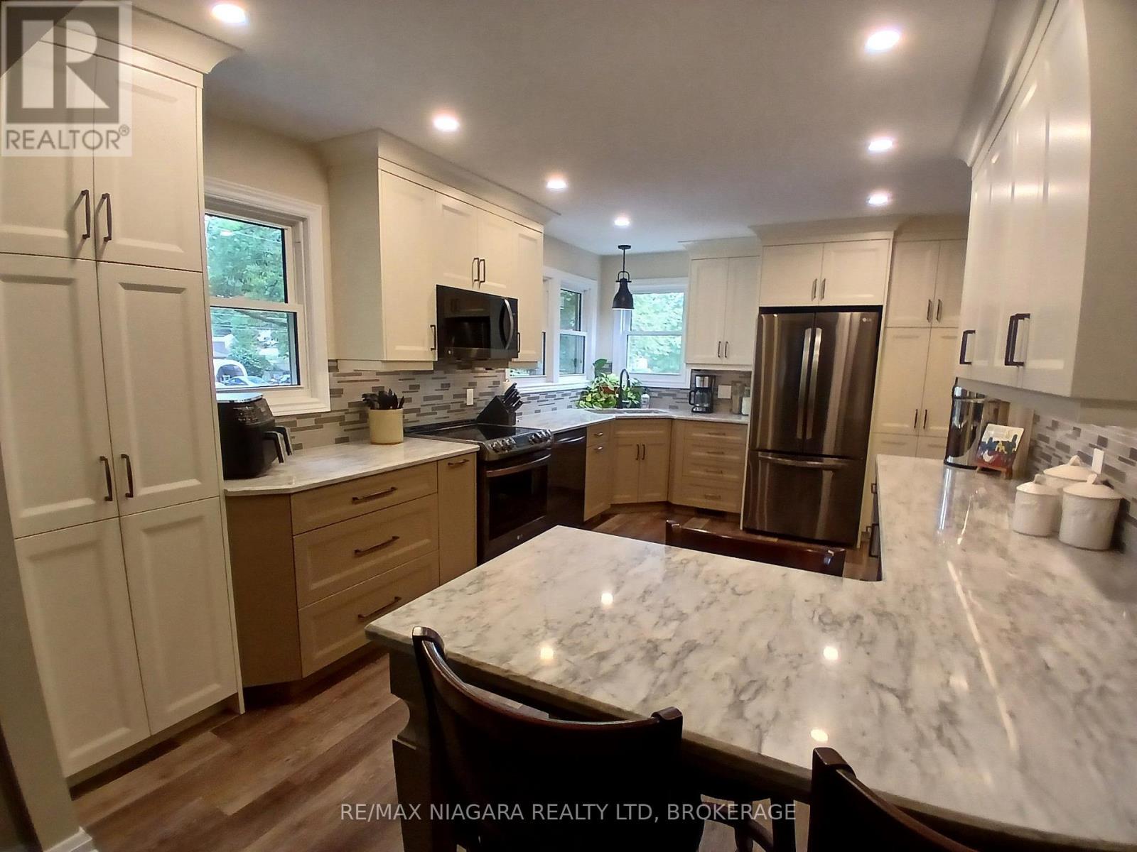 3259 JEWELL AVENUE - Image 10