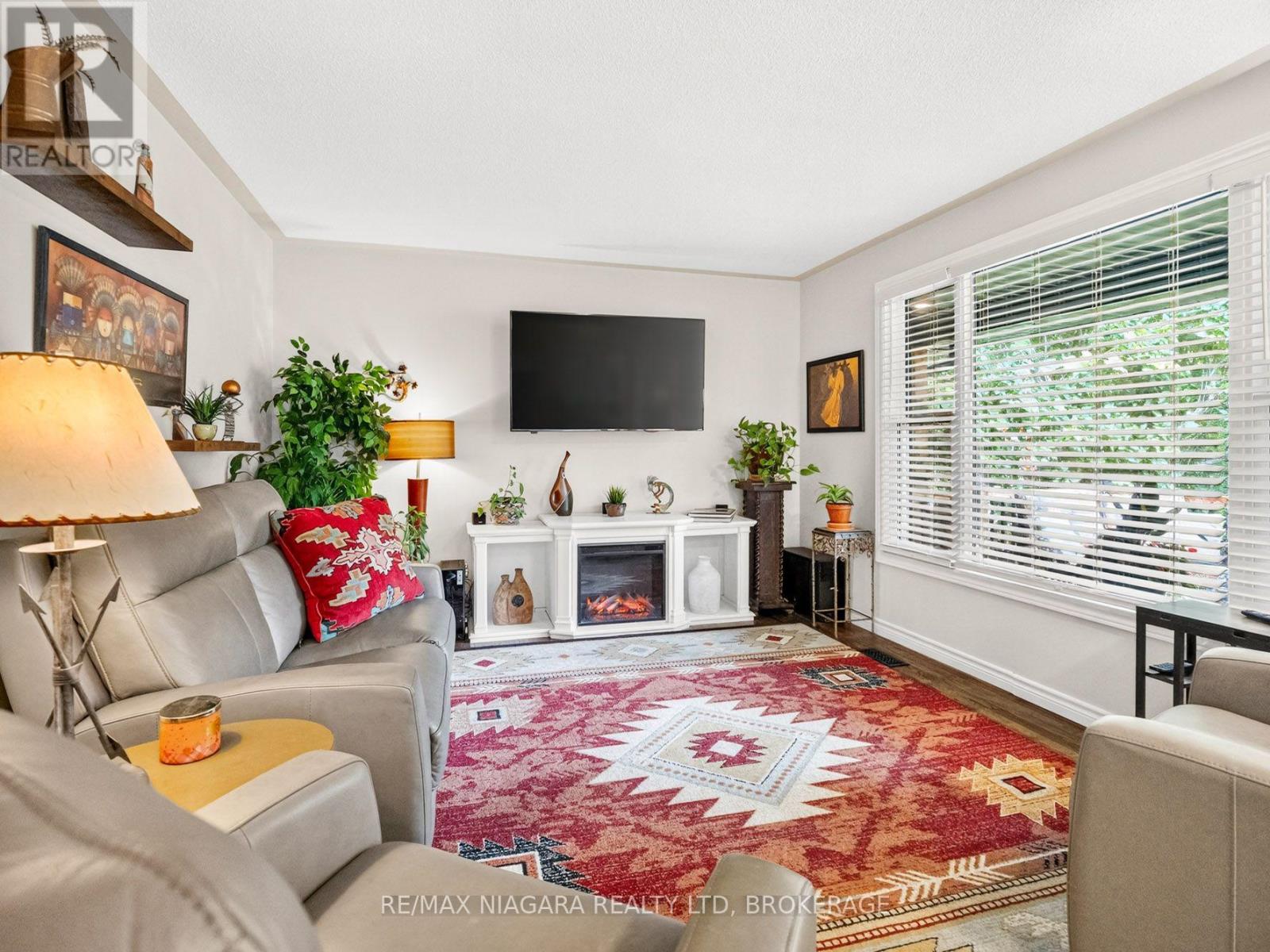 3259 JEWELL AVENUE - Image 11
