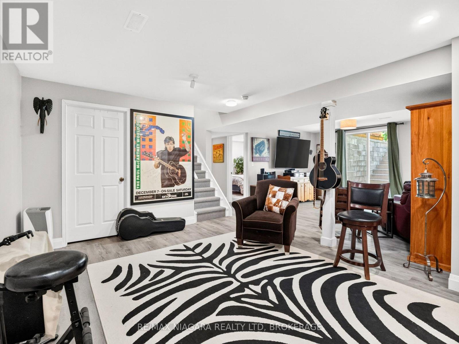 3259 JEWELL AVENUE - Image 20