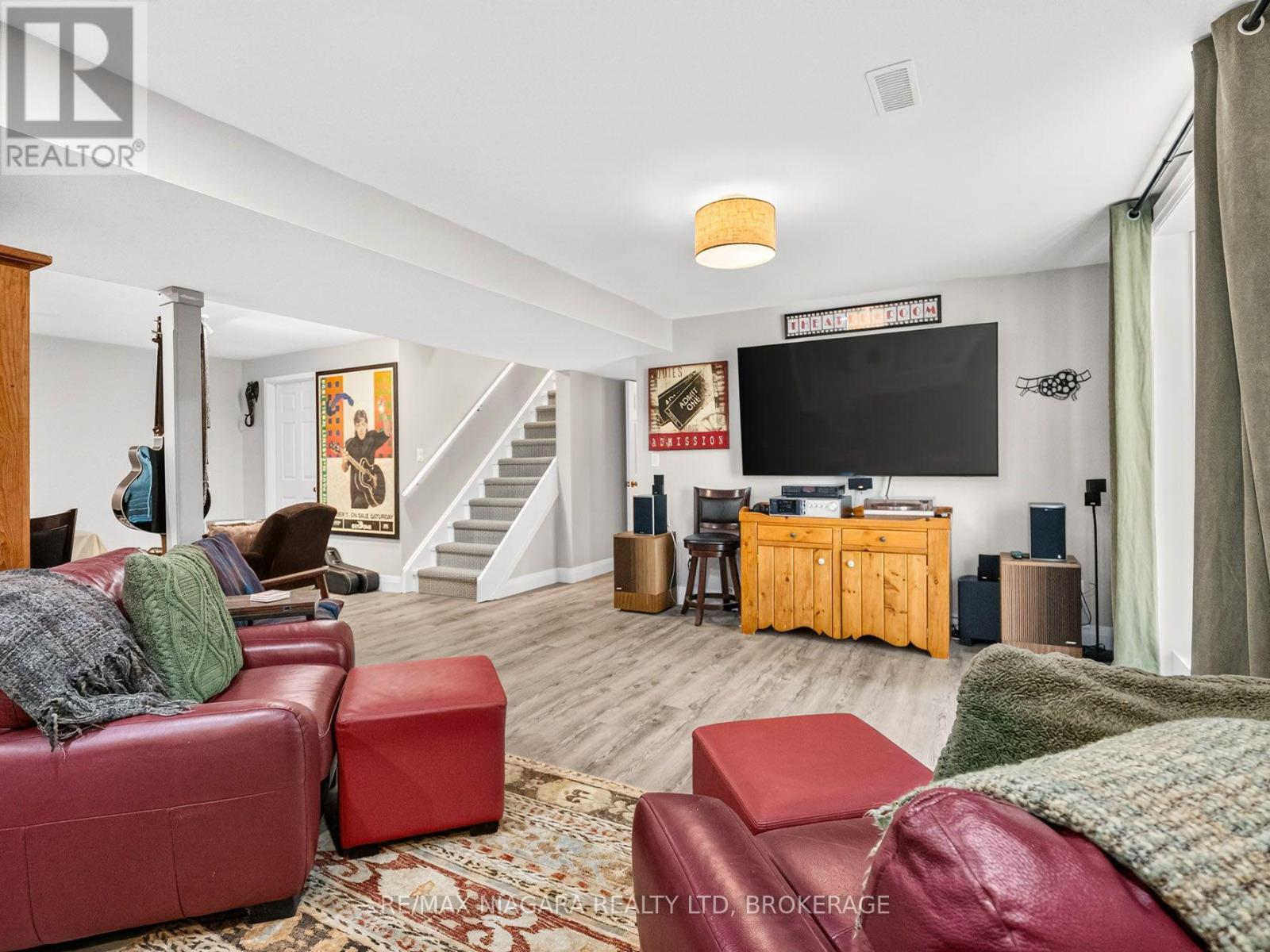 3259 JEWELL AVENUE - Image 23