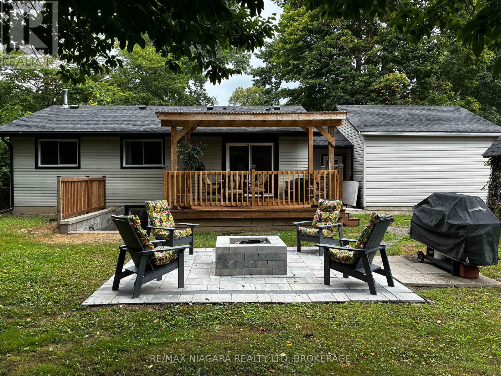 3259 JEWELL AVENUE - 33