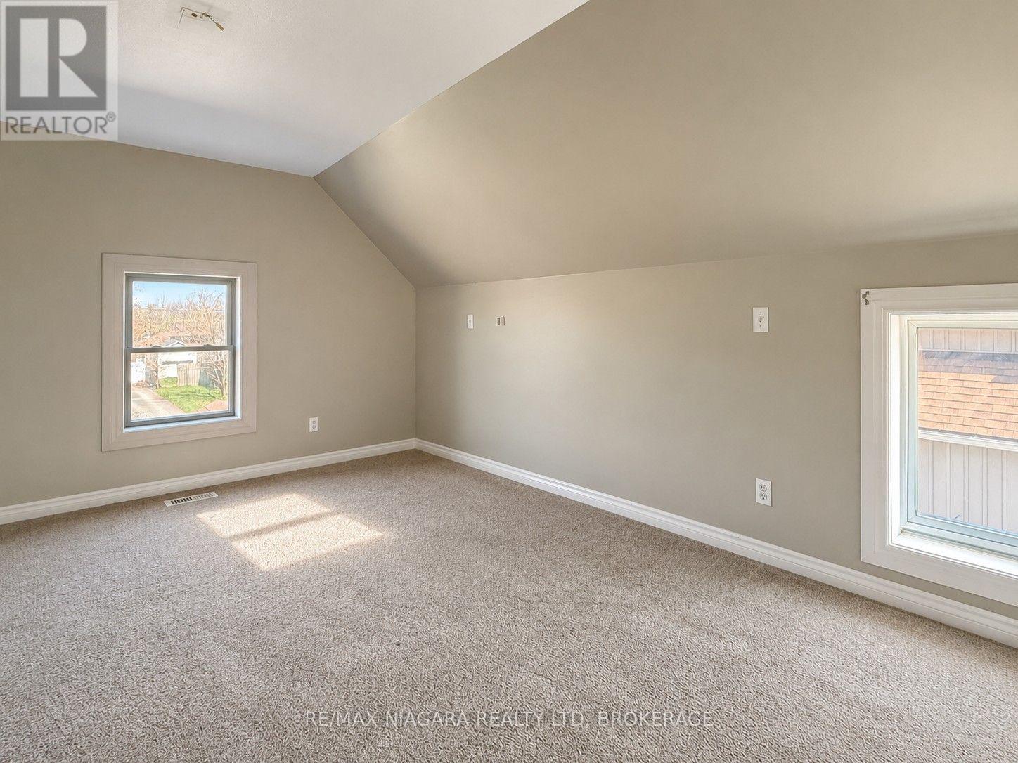 351 BROCK STREET - 12