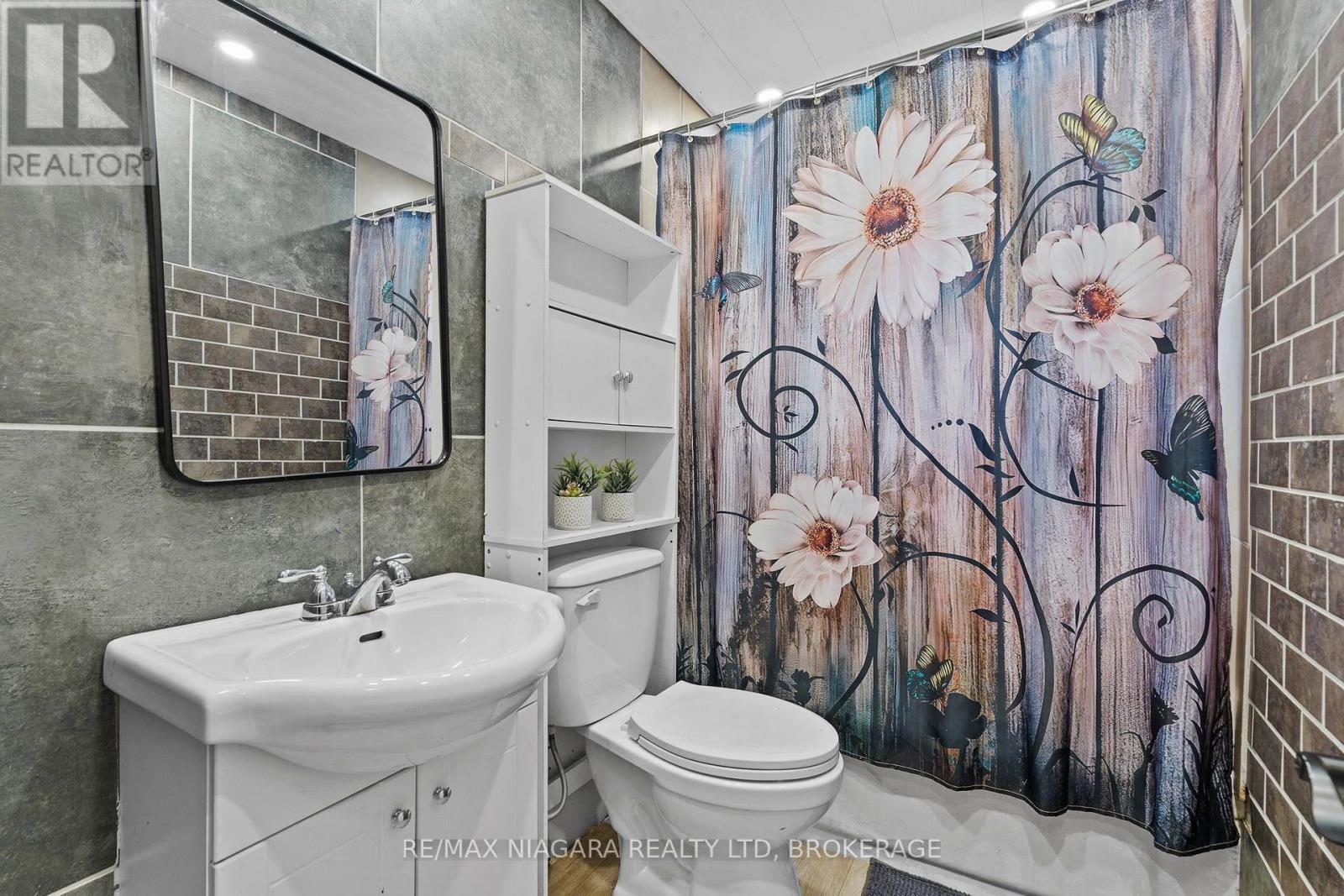 163 RICE ROAD W - Image 13