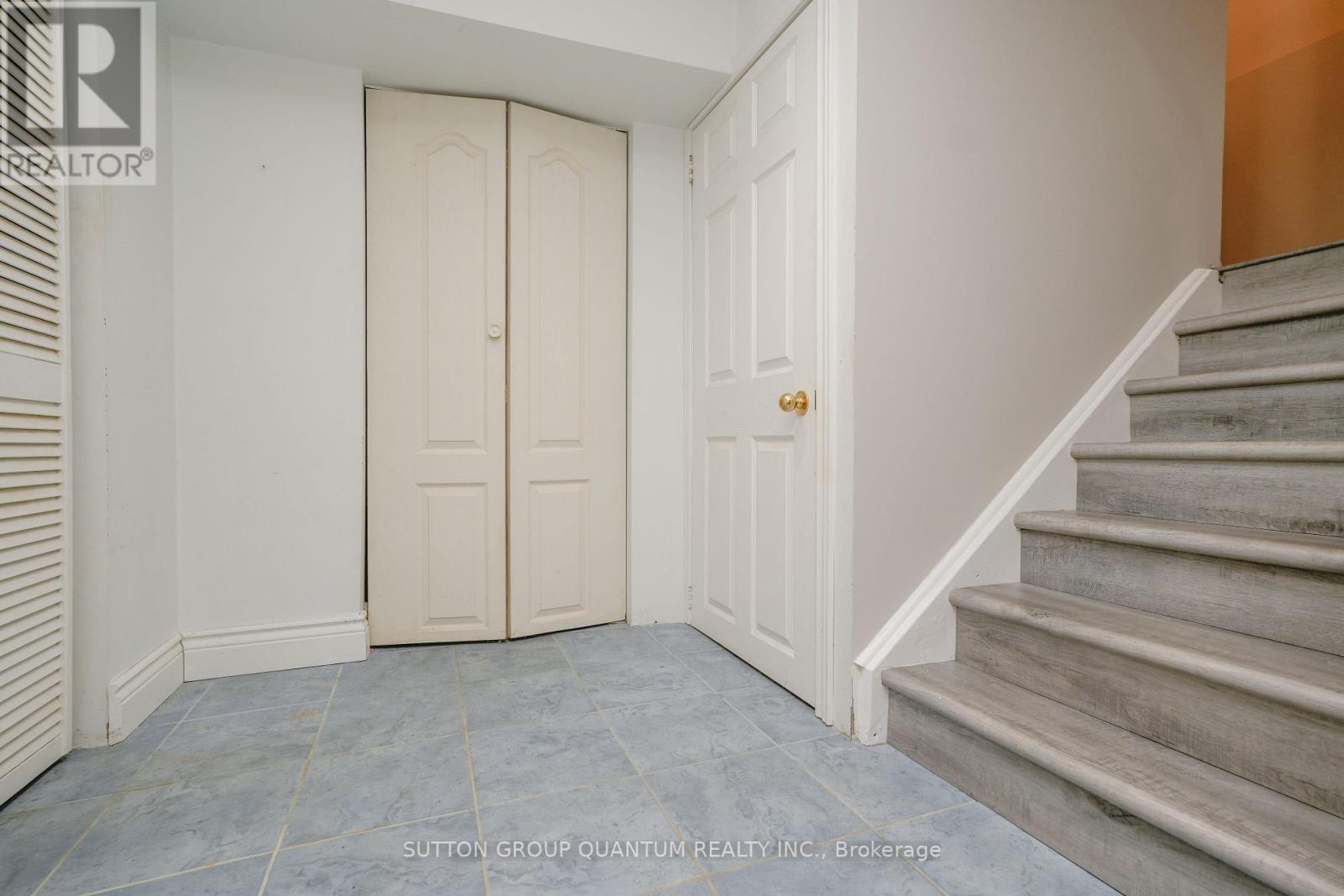 1900 CARRERA COURT - 33