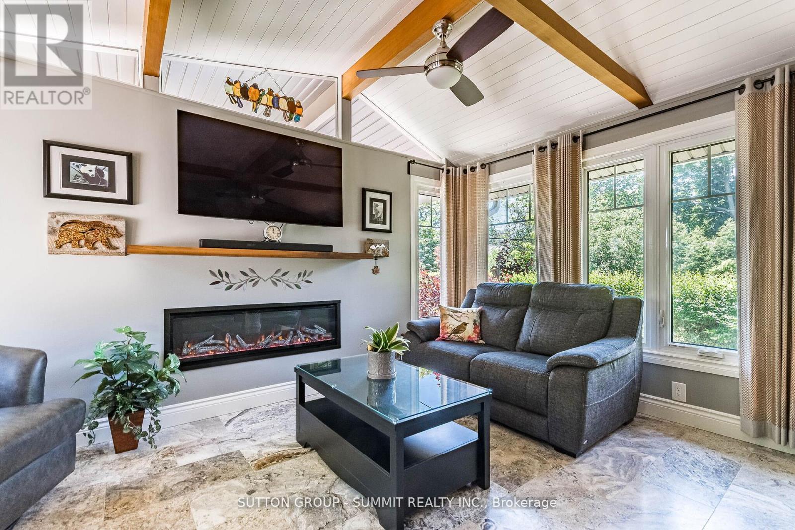 2084 EDINBURGH DRIVE - 28