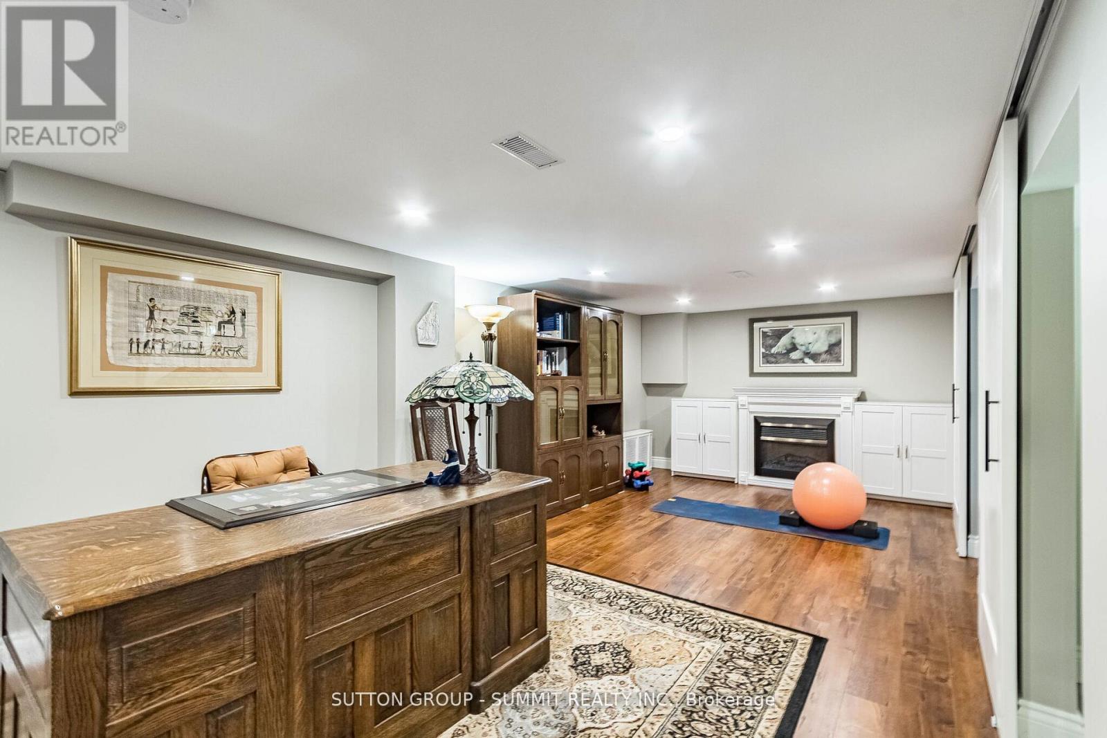 2084 EDINBURGH DRIVE - Image 33
