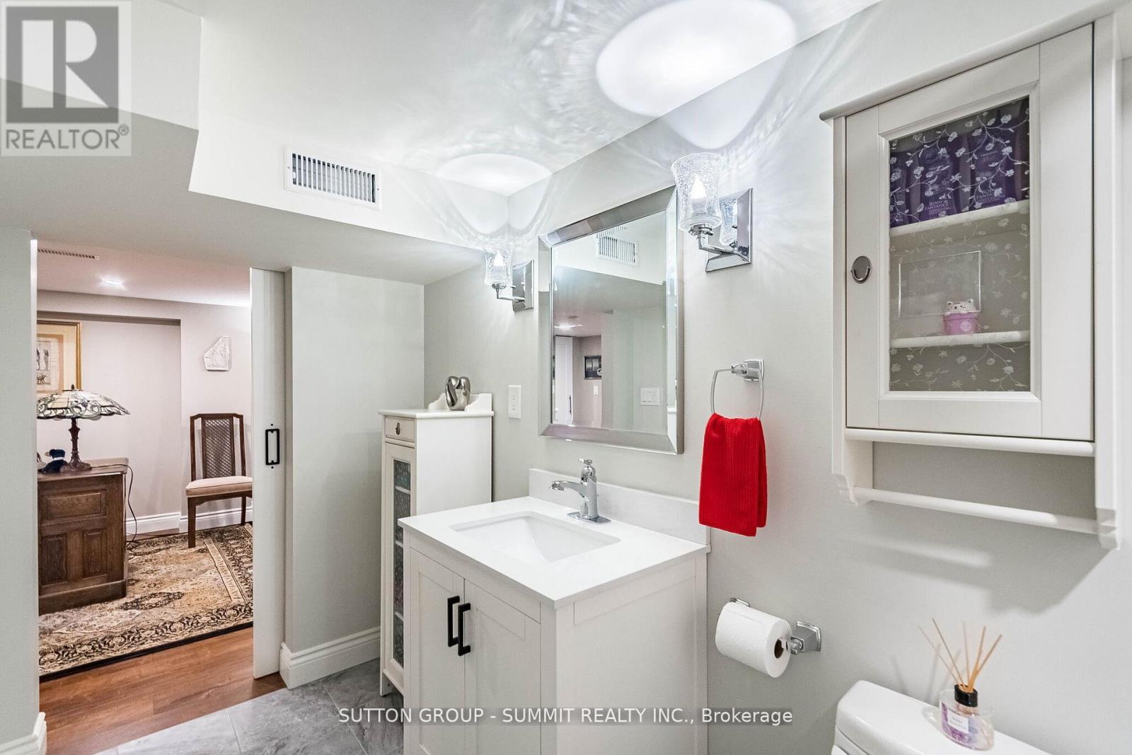 2084 EDINBURGH DRIVE - 37