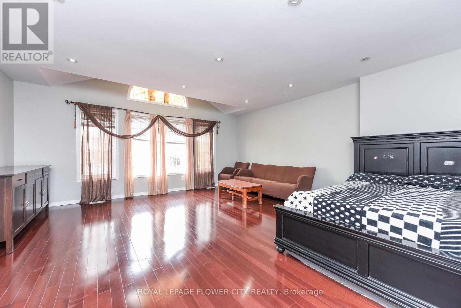 46 PERTOSA DRIVE - 16