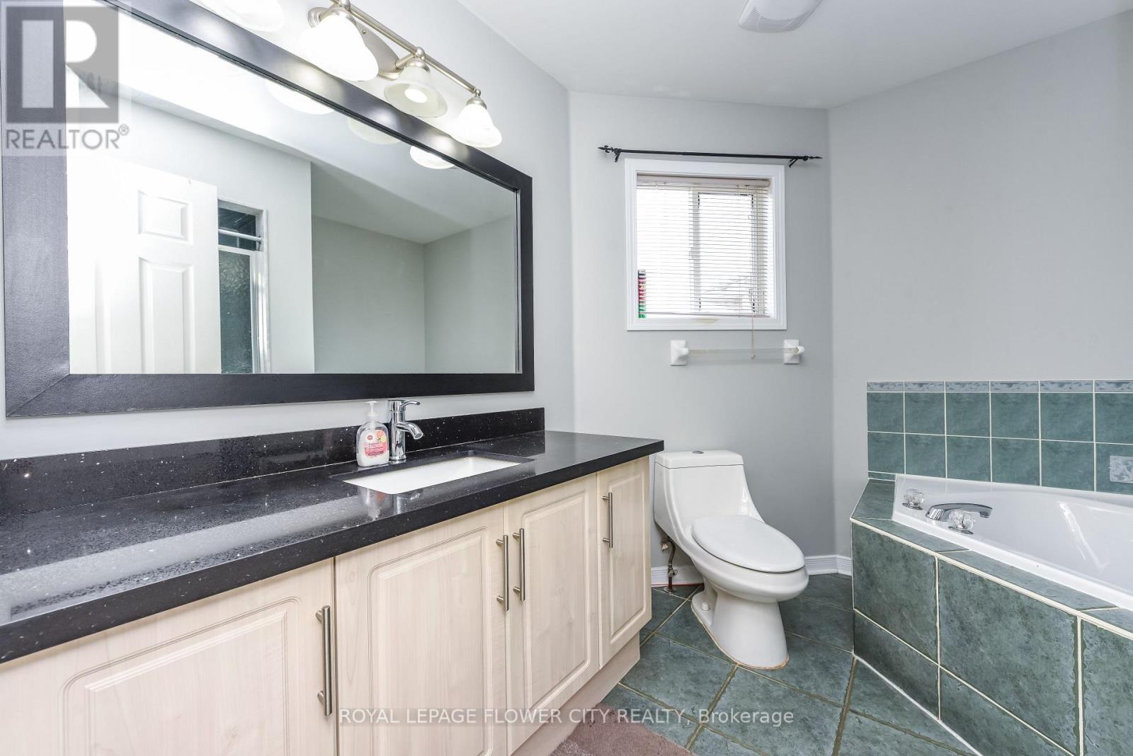 46 PERTOSA DRIVE - Image 31