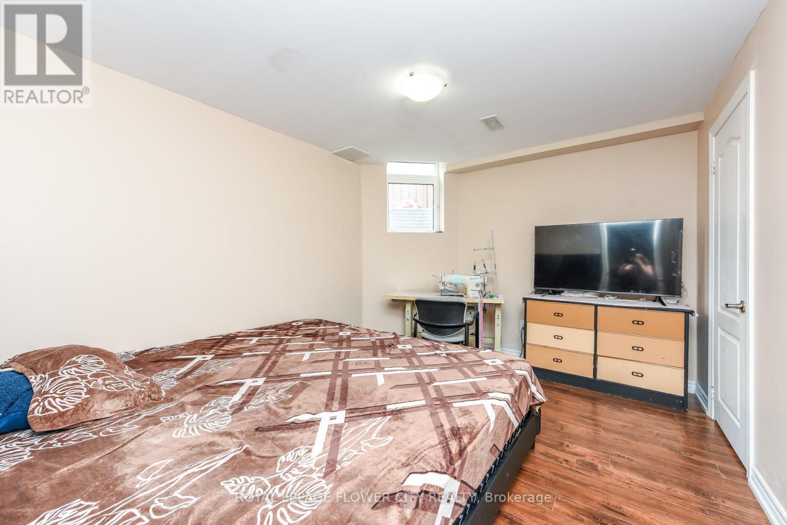 46 PERTOSA DRIVE - Image 36