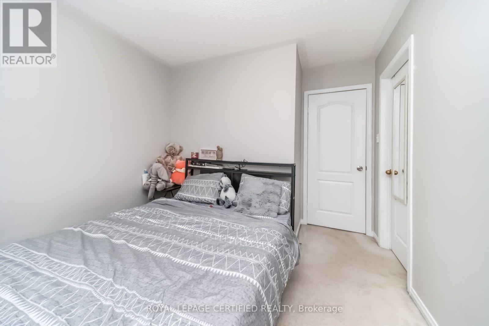 3 OLDE TOWN ROAD - 18