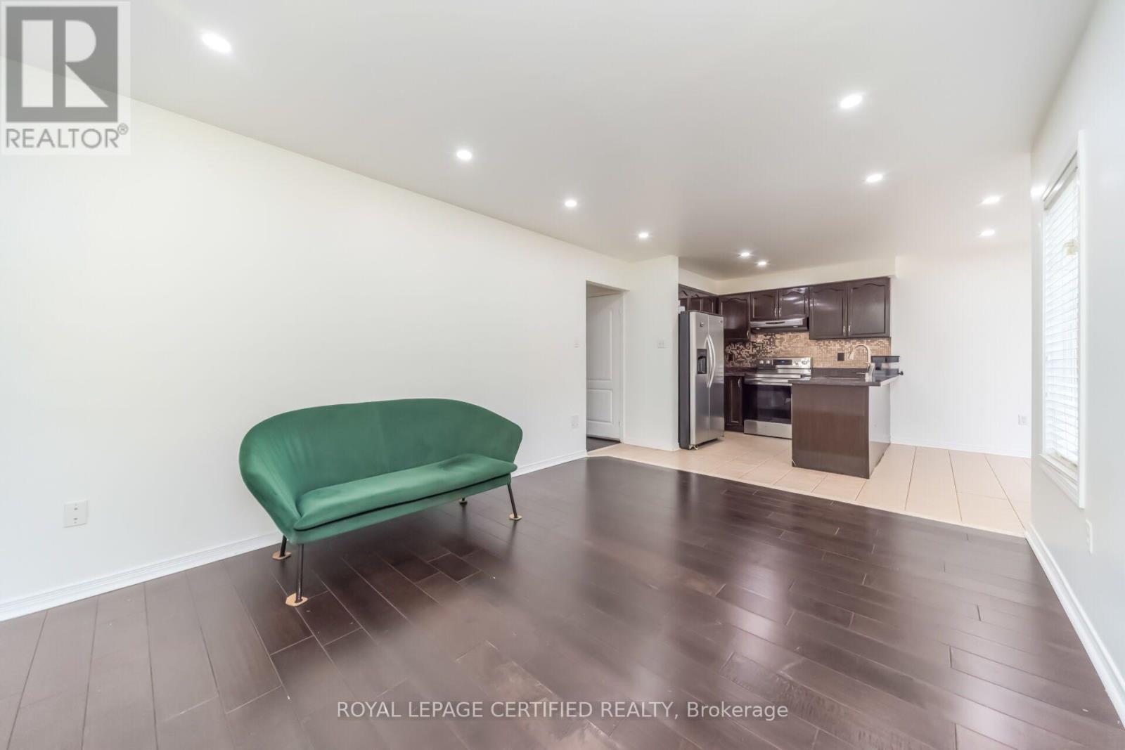 3 OLDE TOWN ROAD - 6