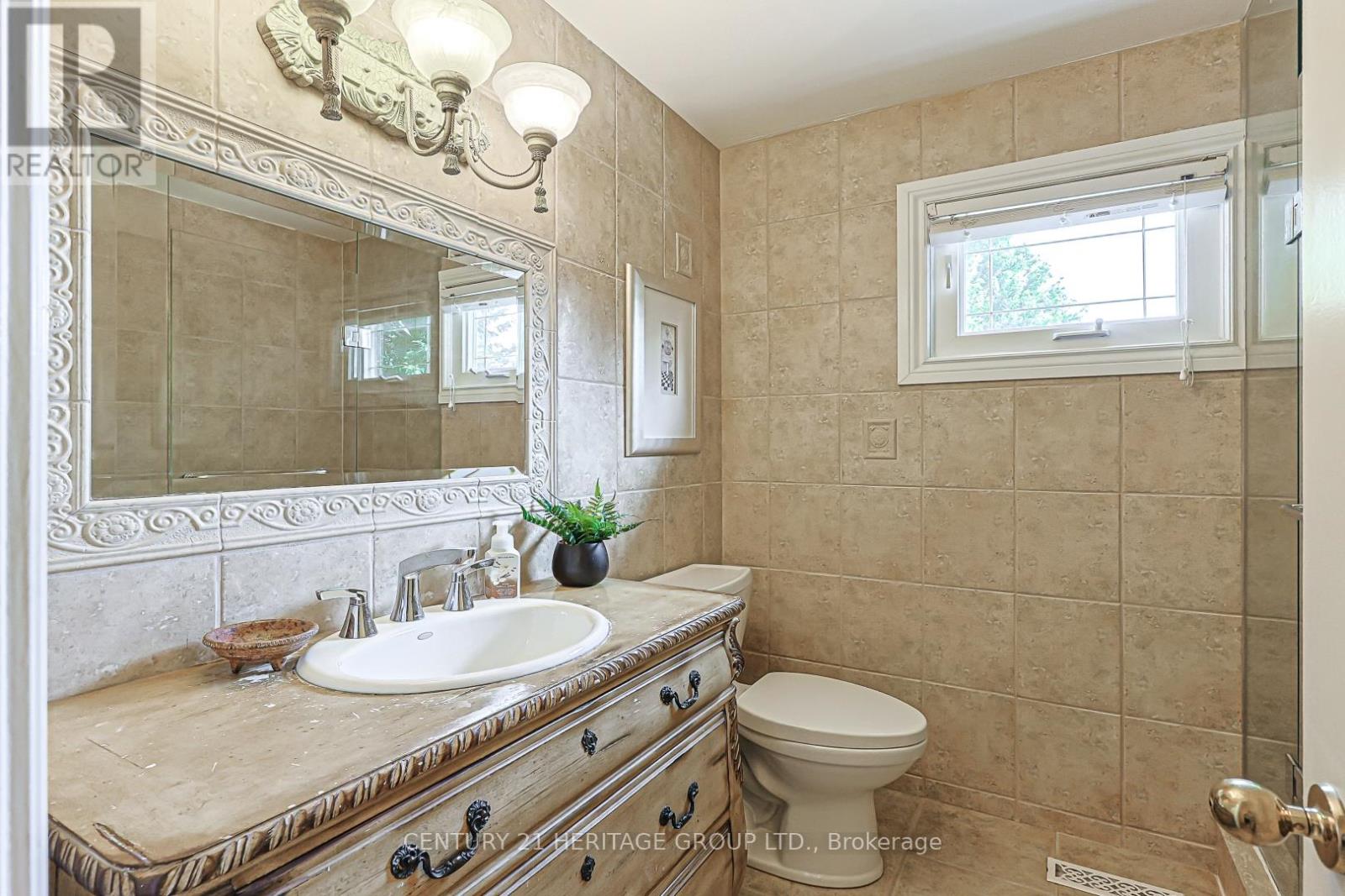 169 DELAYNE DRIVE - 27