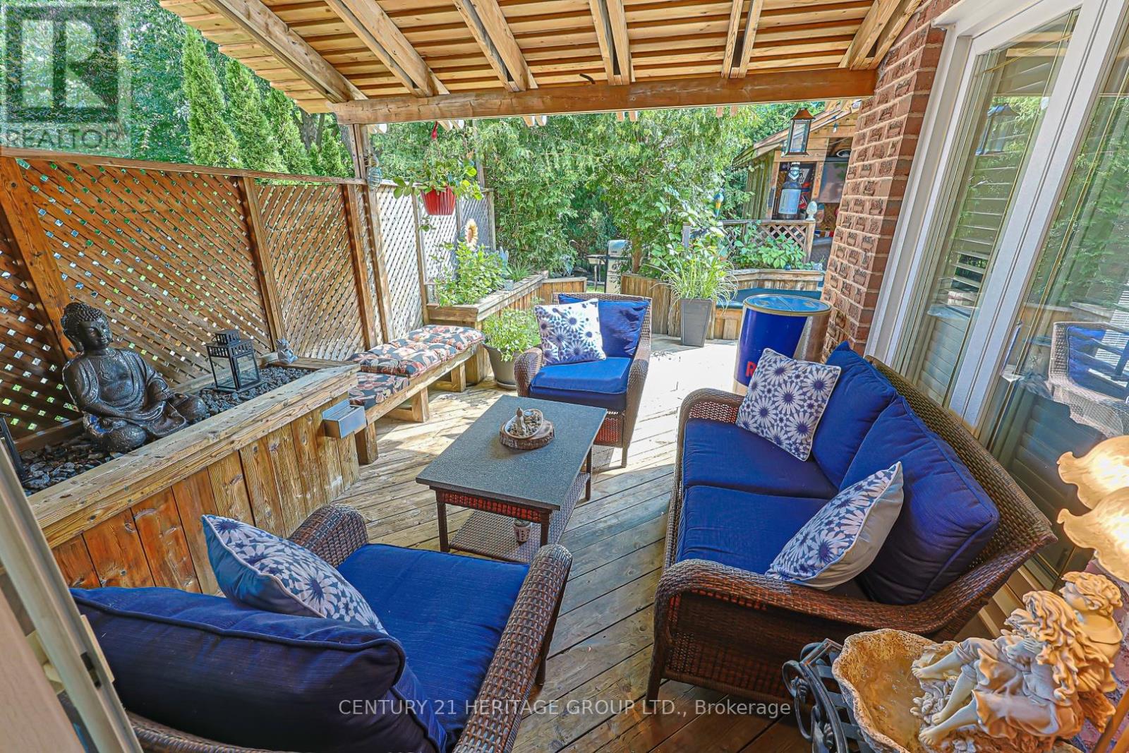 169 DELAYNE DRIVE - 40