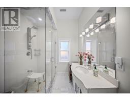 Bedroom 4 - 30 Maple Avenue N, Mississauga, ON L5H2S1 Photo 12