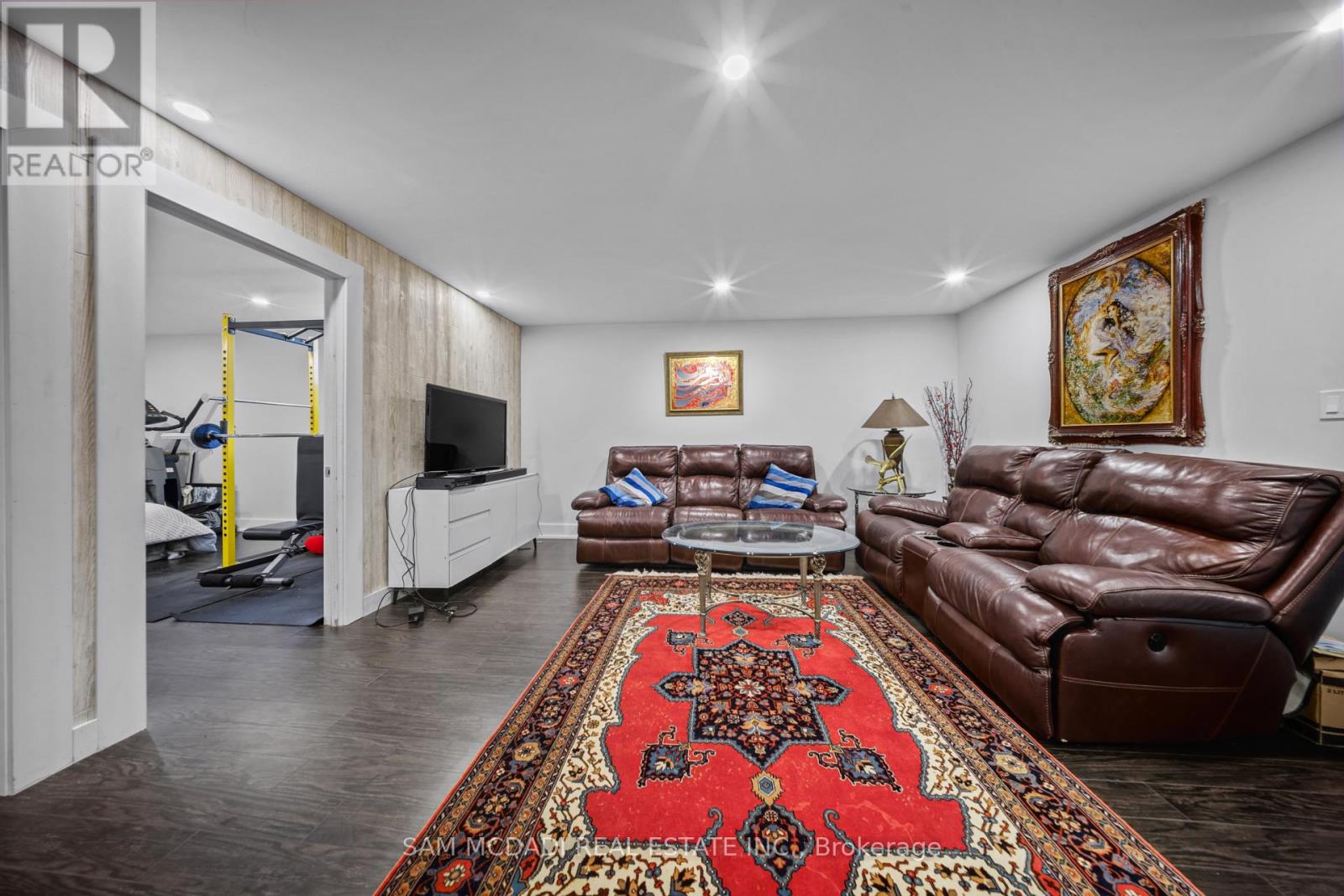 30 MAPLE AVENUE N - Image 27