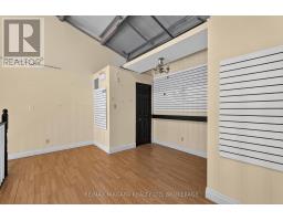 110 - 17 Lock Street, St  Catharines, ON L2N5B6 Photo 9