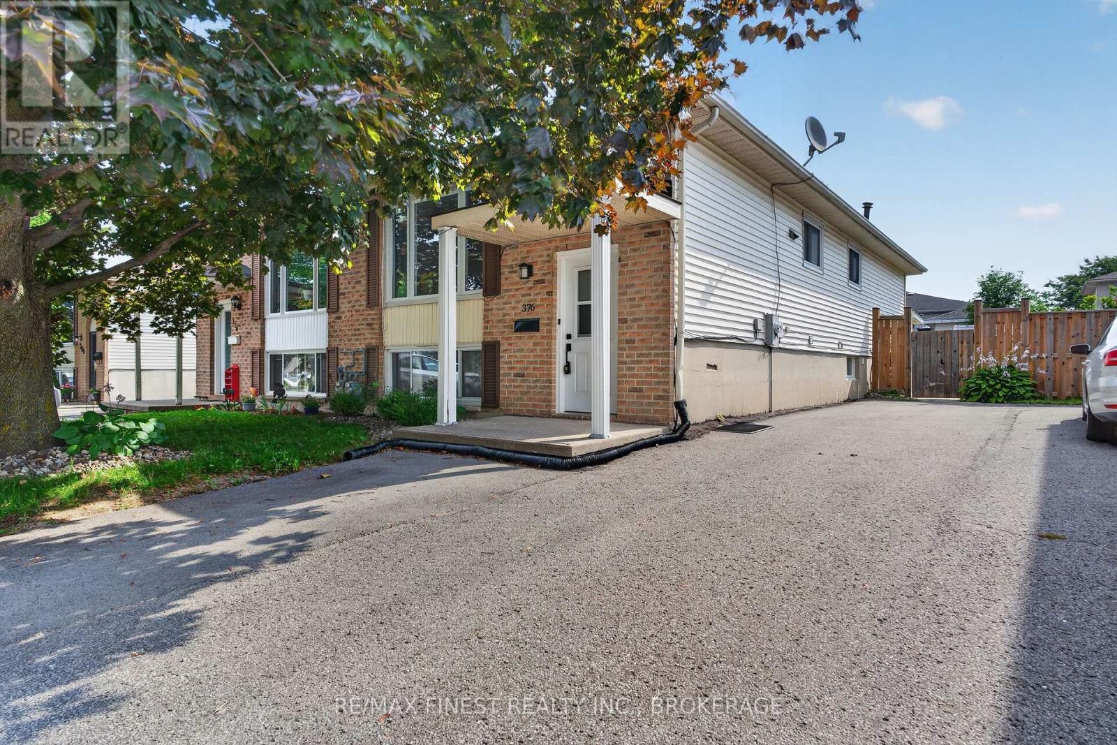 376 MELANIE AVENUE - 2