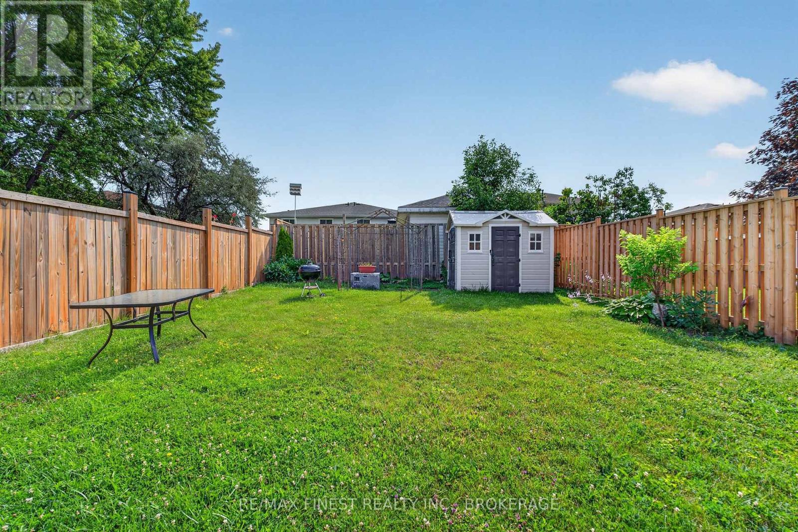 376 MELANIE AVENUE - 41