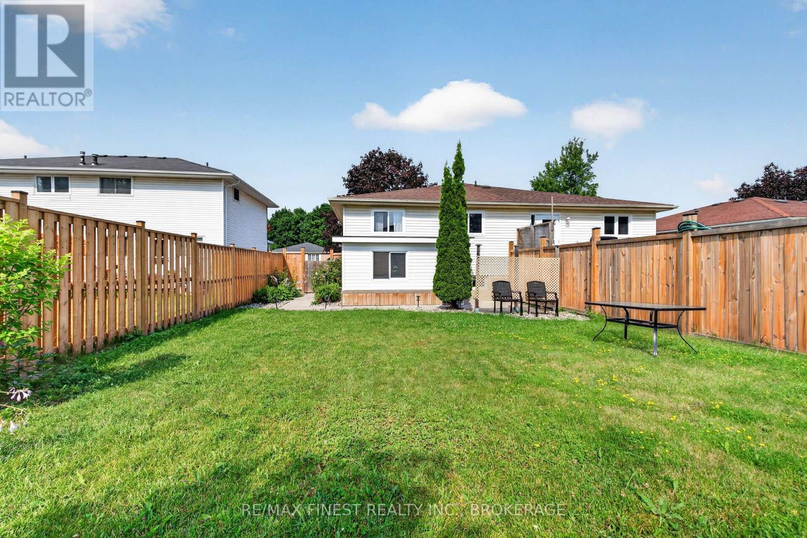 376 MELANIE AVENUE - 43