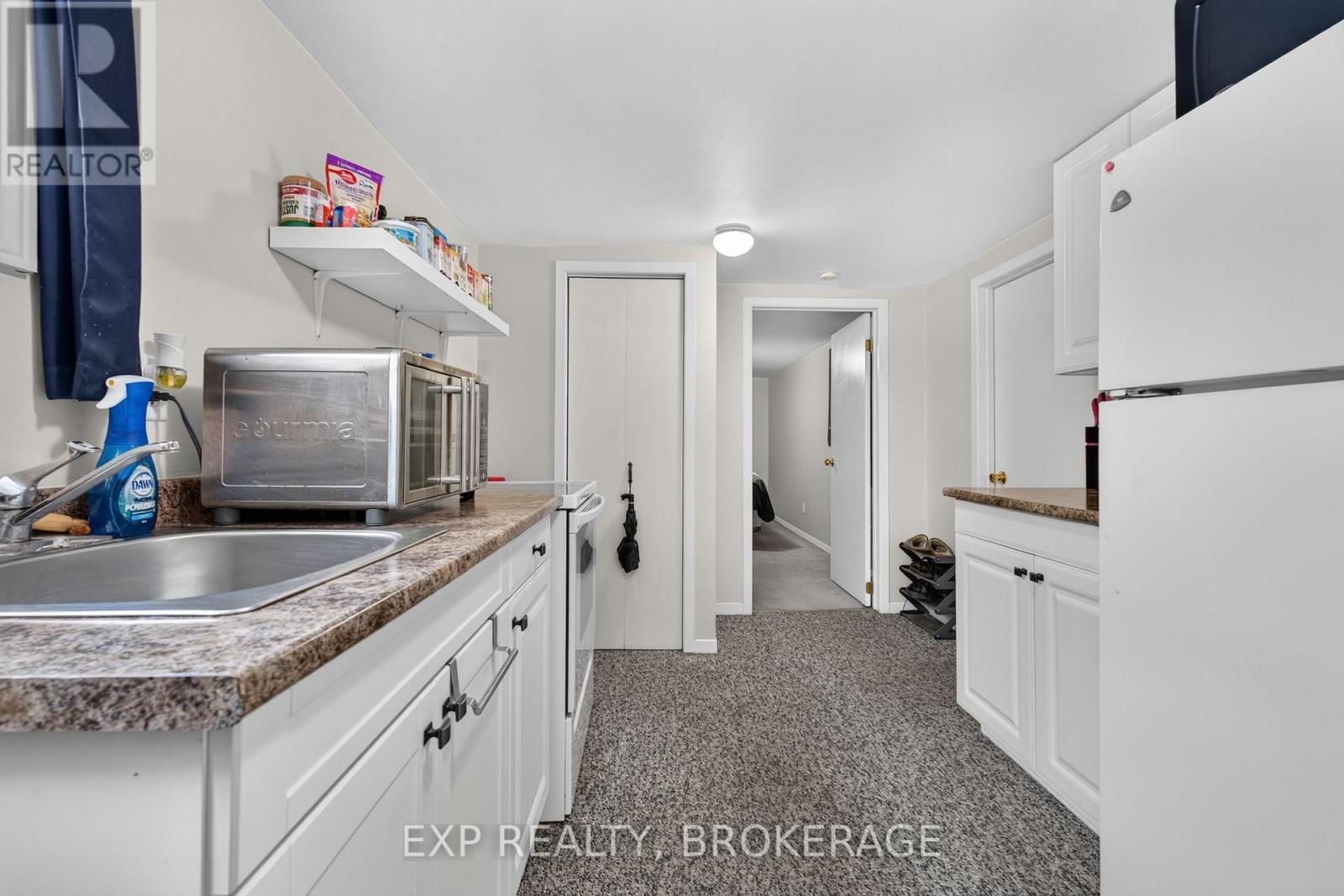 885 LARCHWOOD CRESCENT - Image 19