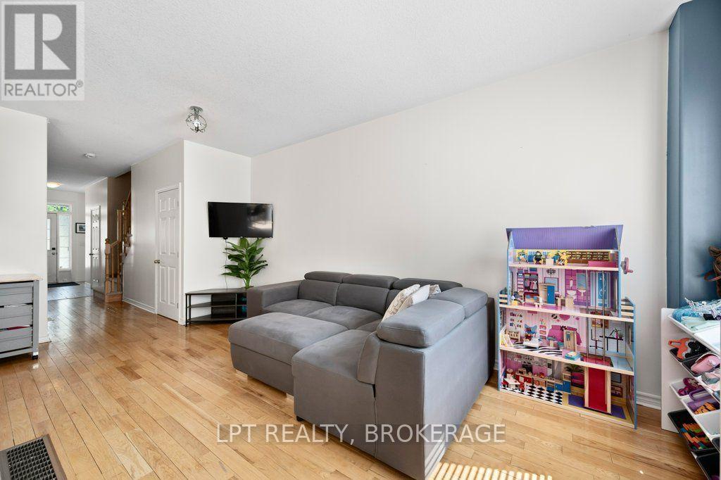 843 NEWMARKET LANE - Image 11