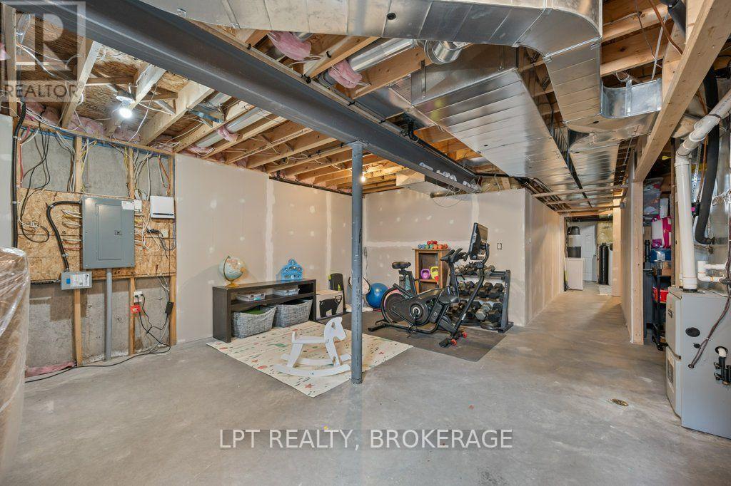 843 NEWMARKET LANE - Image 28