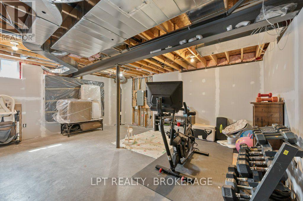 843 NEWMARKET LANE - Image 30