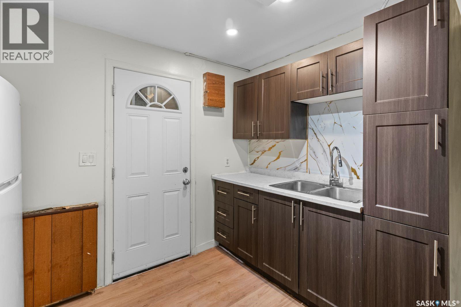 410 P AVENUE N - 36
