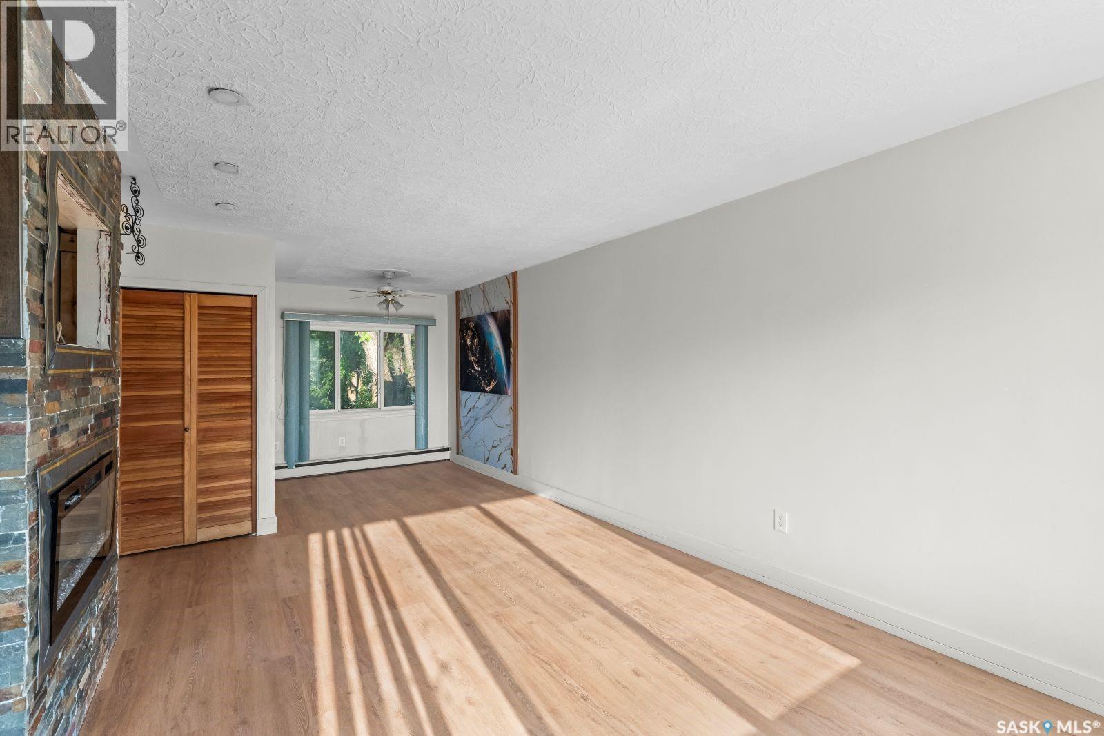 410 P AVENUE N - 4