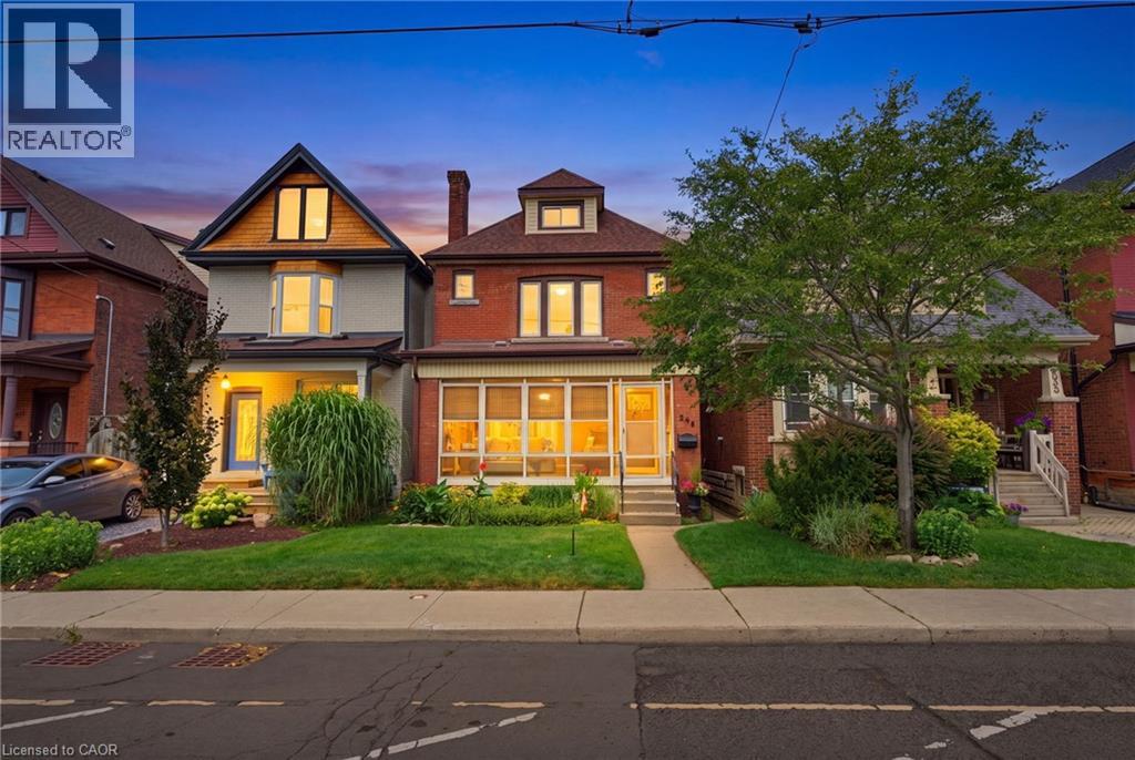 394 Charlton Ave. W