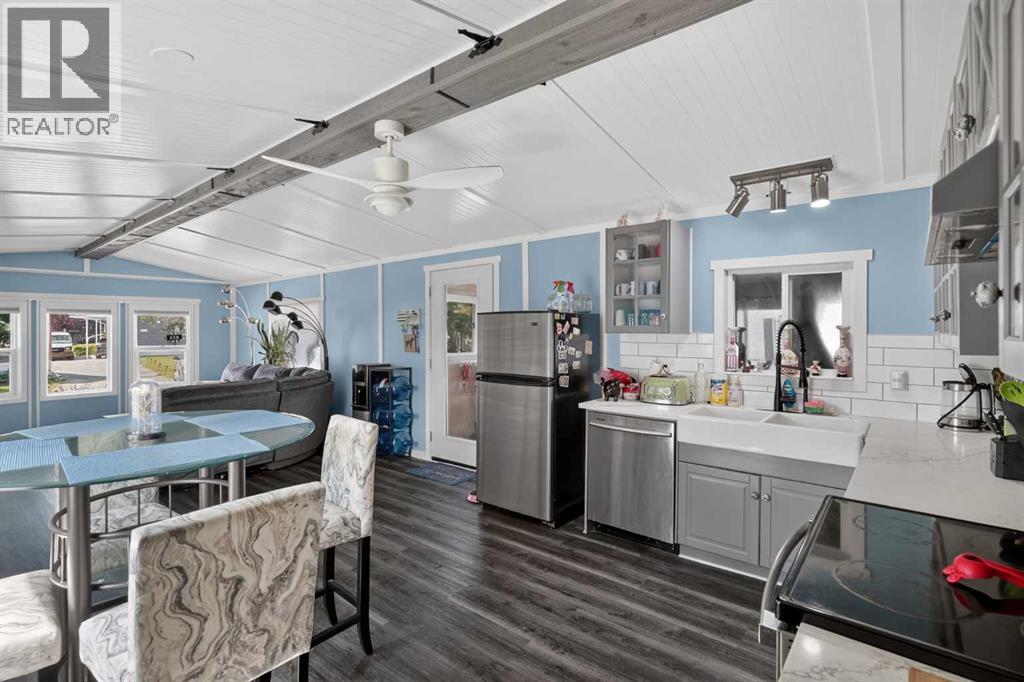 353 Burroughs Circle NE - 15