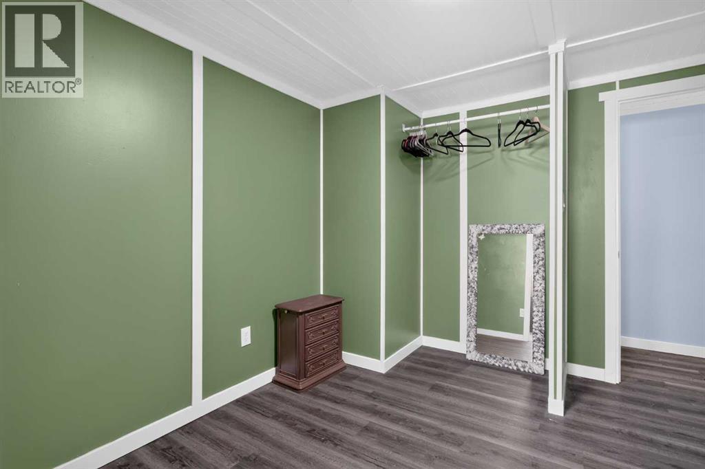 353 Burroughs Circle NE - 17