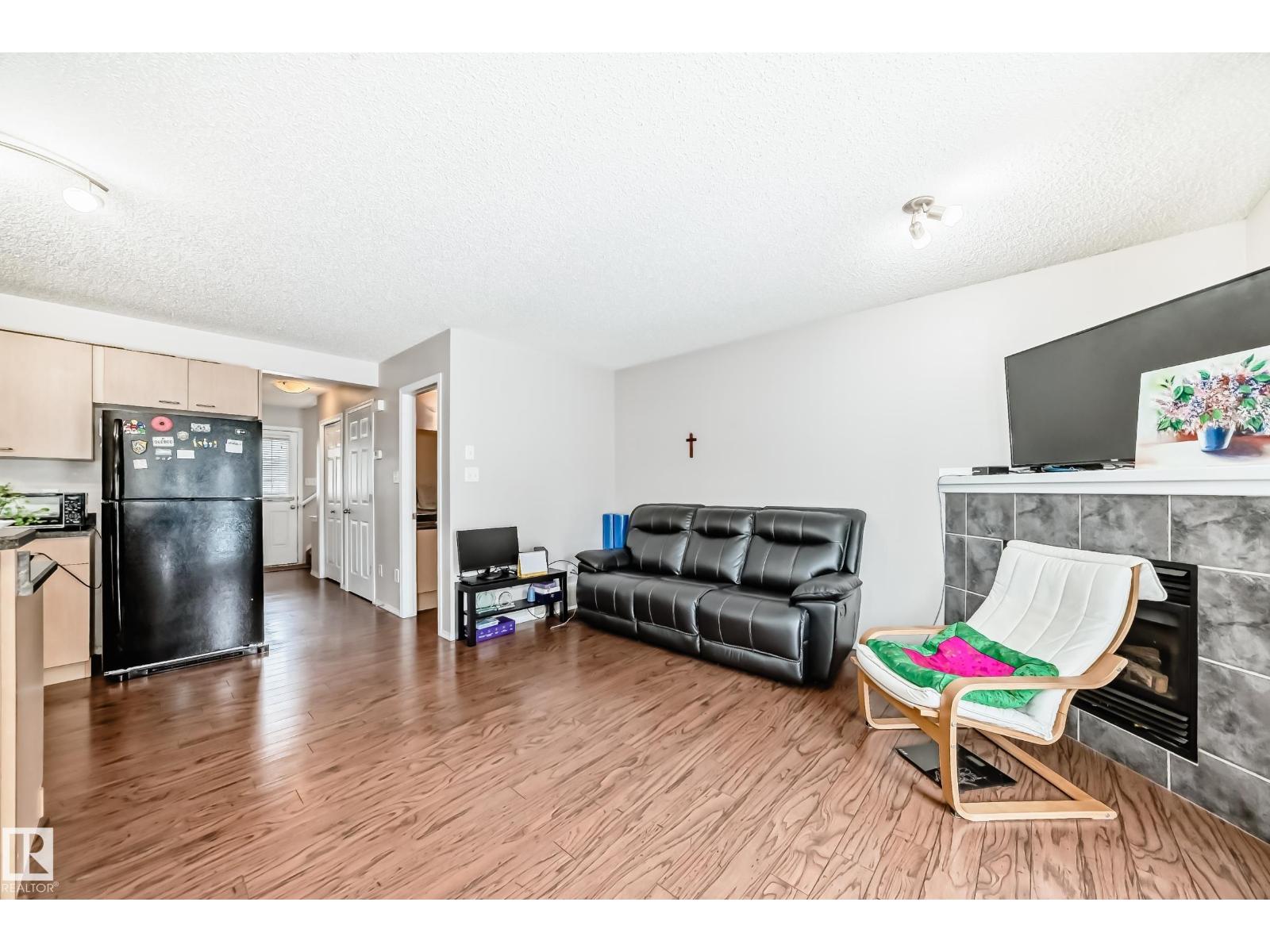 #34 12104 16 AV SW - Image 15