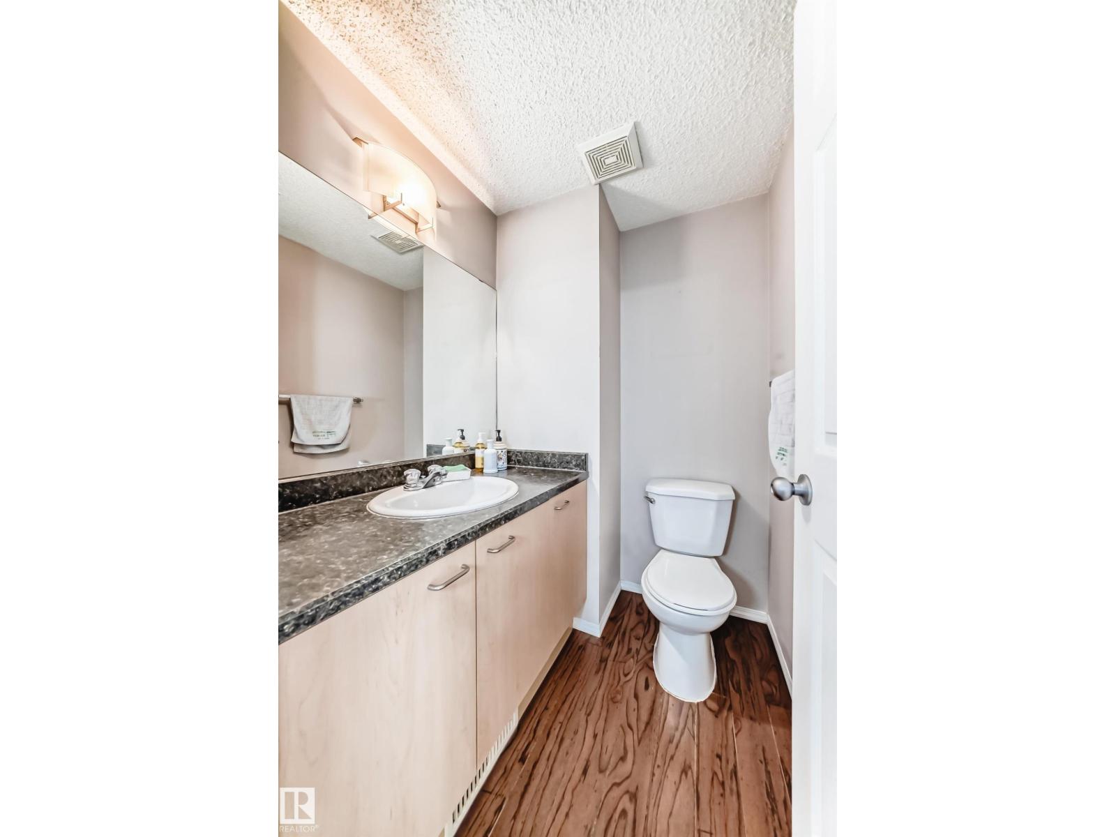 #34 12104 16 AV SW - 22