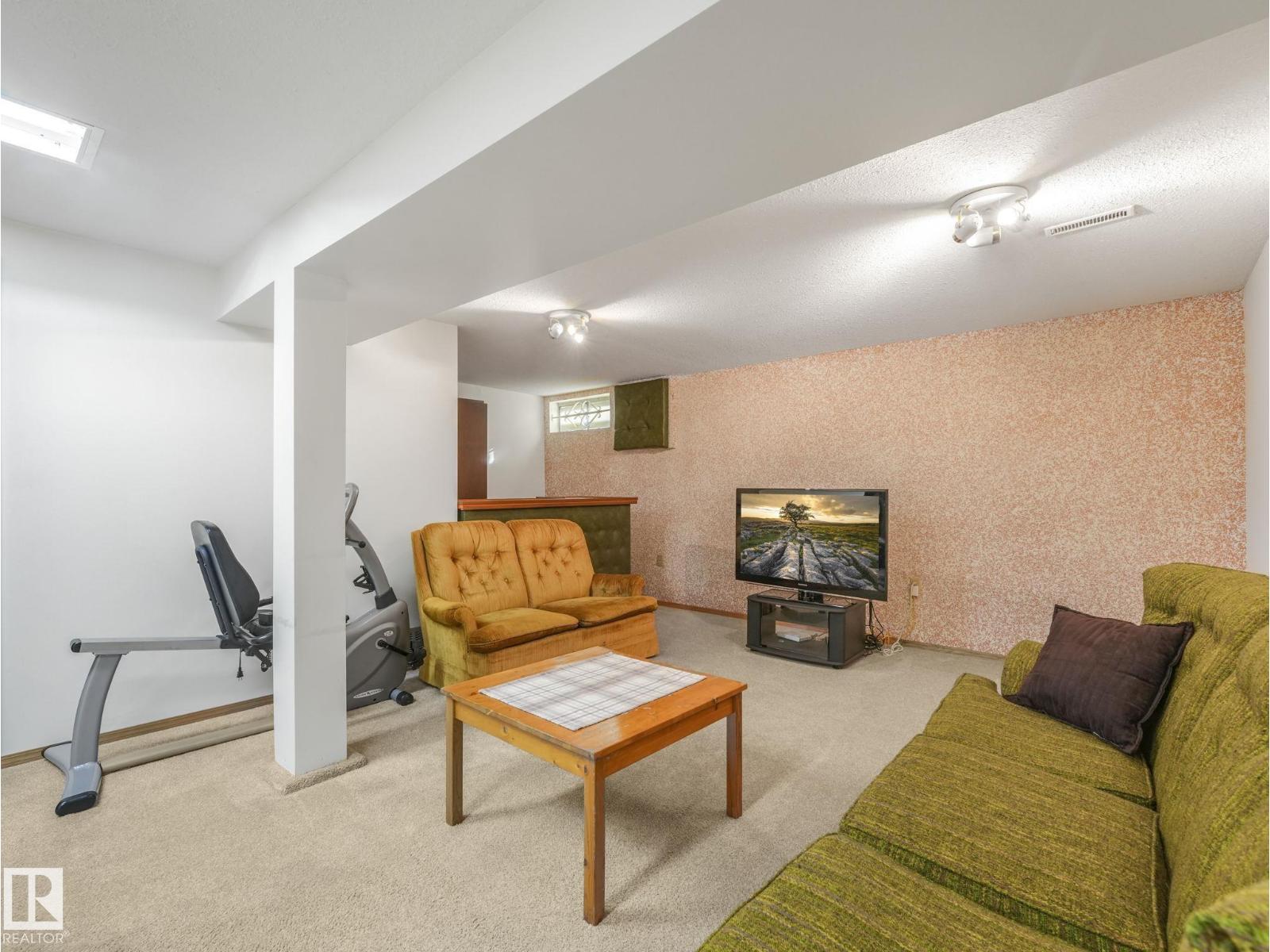 5916 148 AV NW - 51