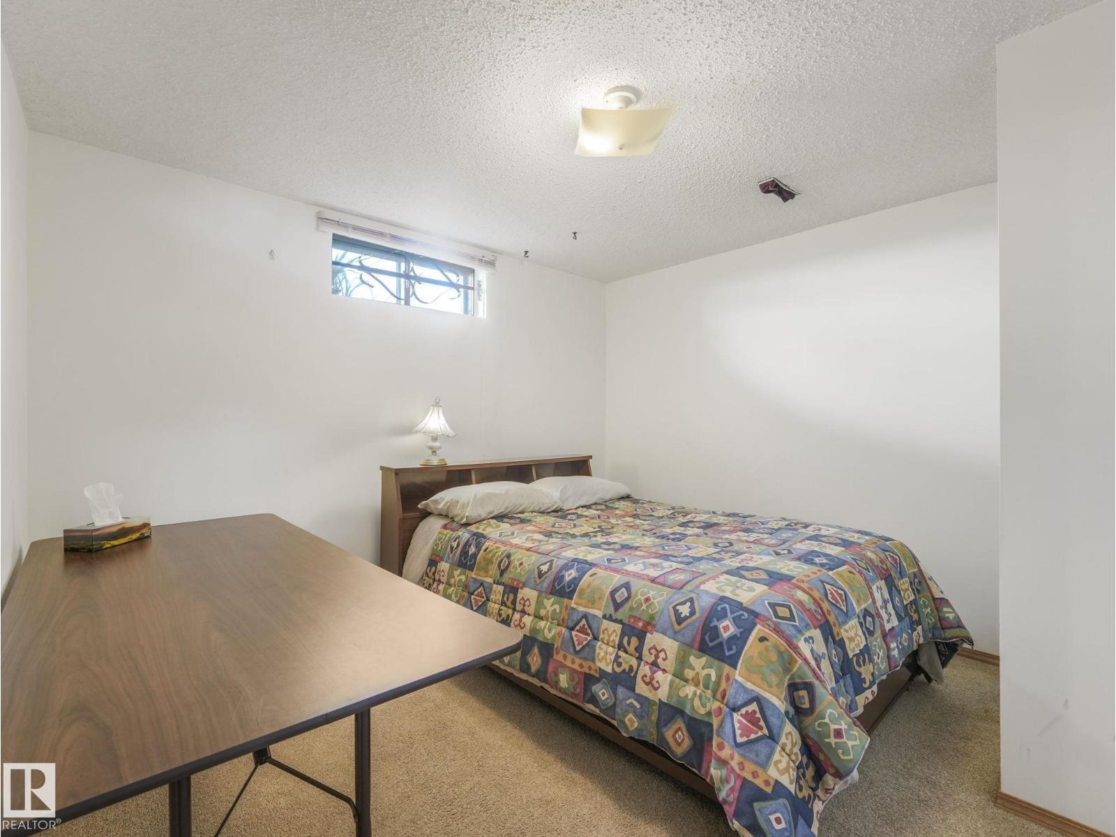 5916 148 AV NW - 53