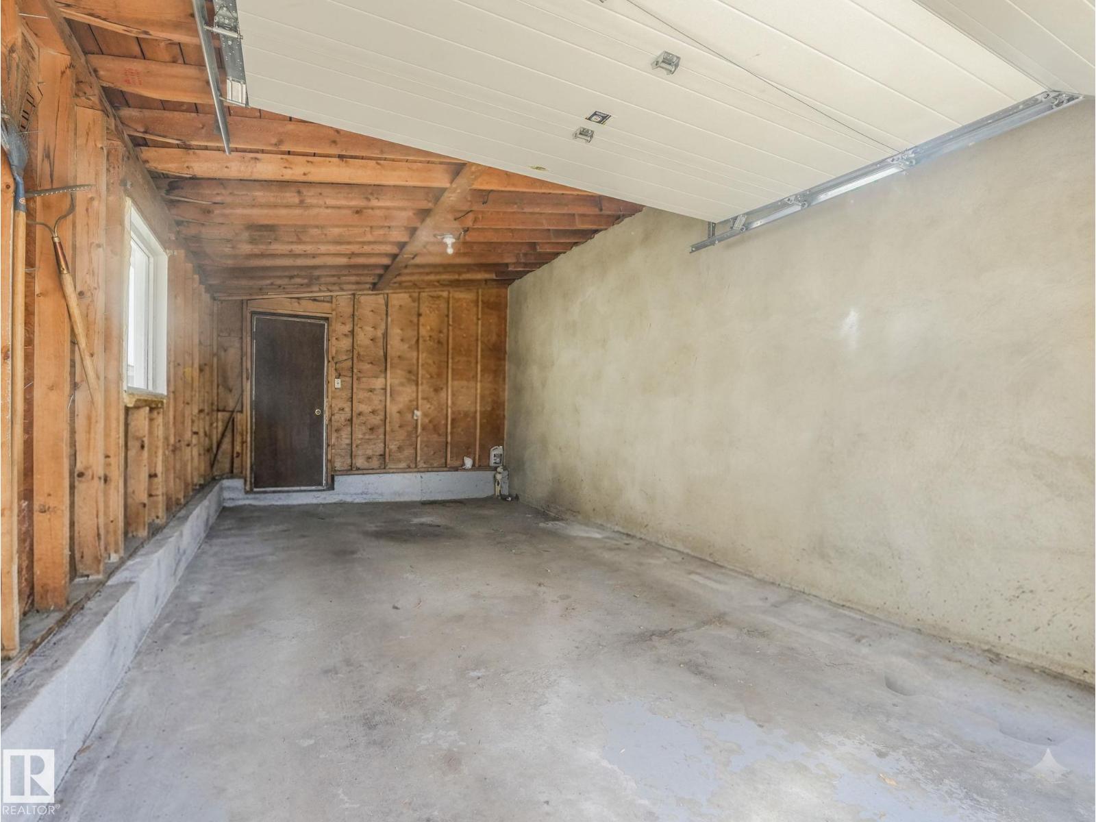 5916 148 AV NW - 61