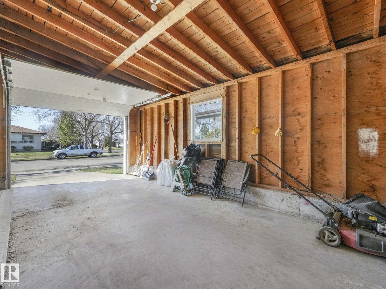 5916 148 AV NW - 62