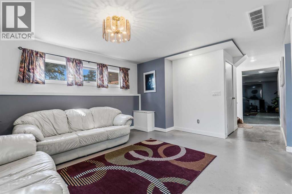 22 Hillside Avenue - Image 26