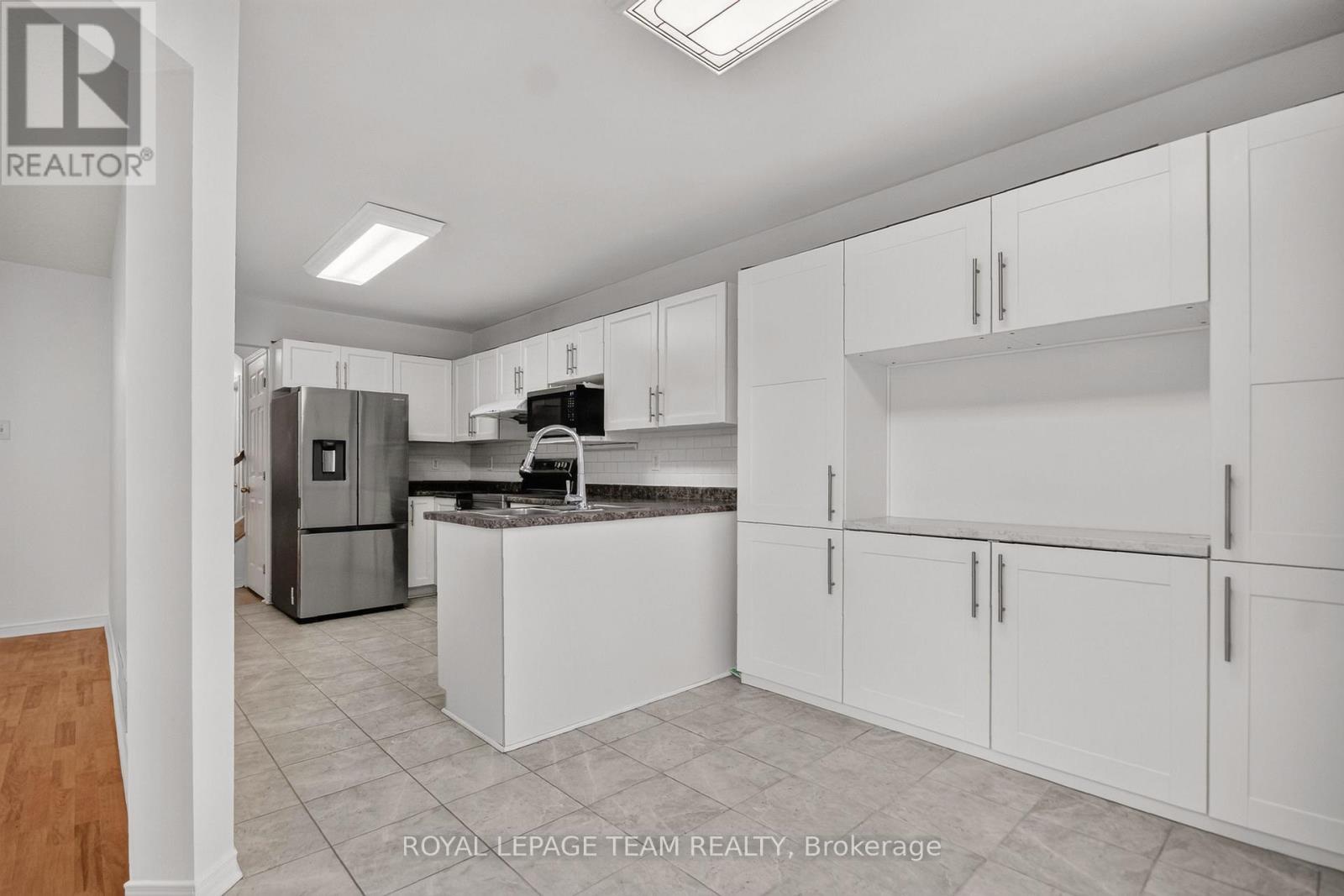3 Bed, 3 Bath House for Rent in Ottawa – 49 JACKMAN TERRACE, Ottawa – MLS# X13616436 - Image 10