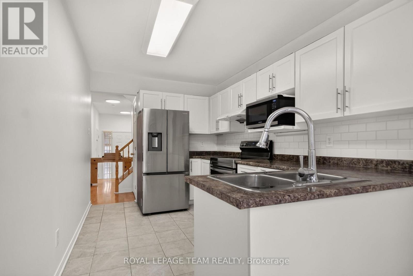 3 Bed, 3 Bath House for Rent in Ottawa – 49 JACKMAN TERRACE, Ottawa – MLS# X13616436 - Image 11