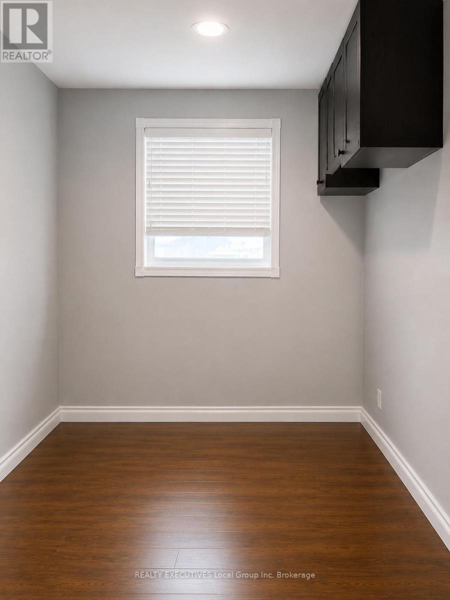 35 NANCY DRIVE - 24