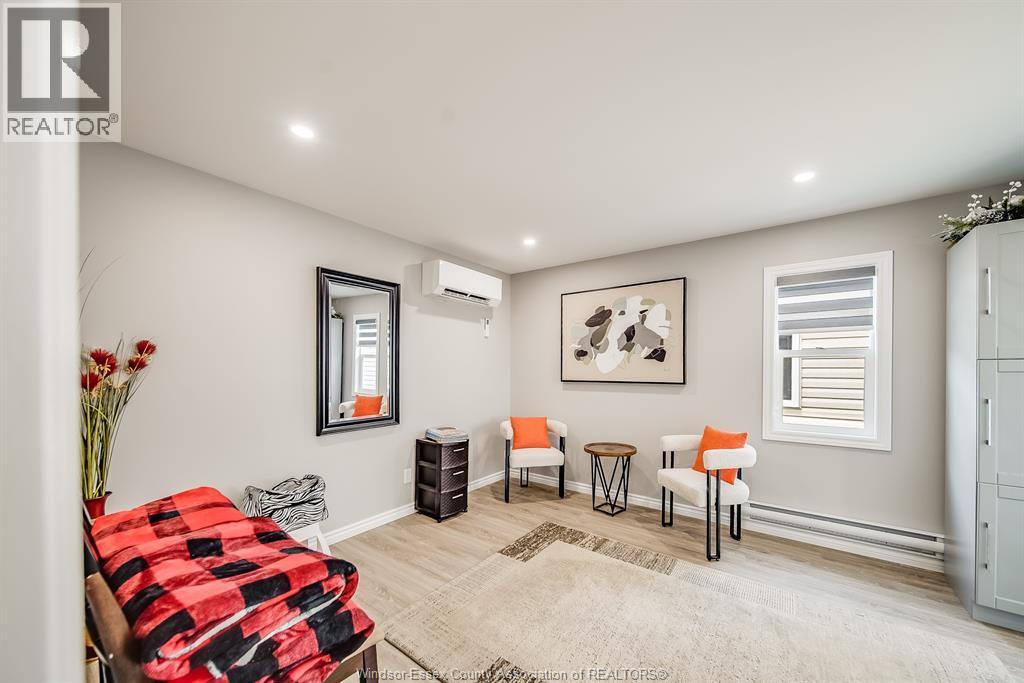20 BONITA AVENUE - 26