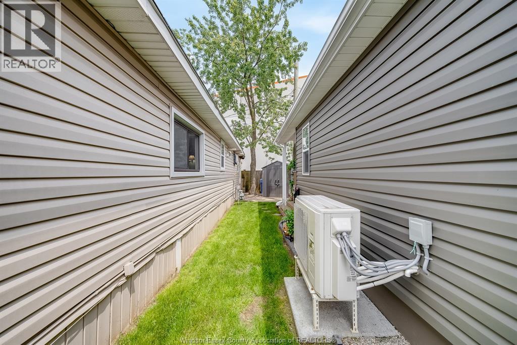 20 BONITA AVENUE - 38